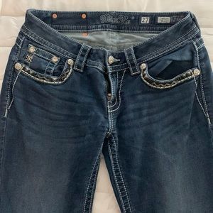 Miss me size 27. Signature boot with stretch. Style jp6389b